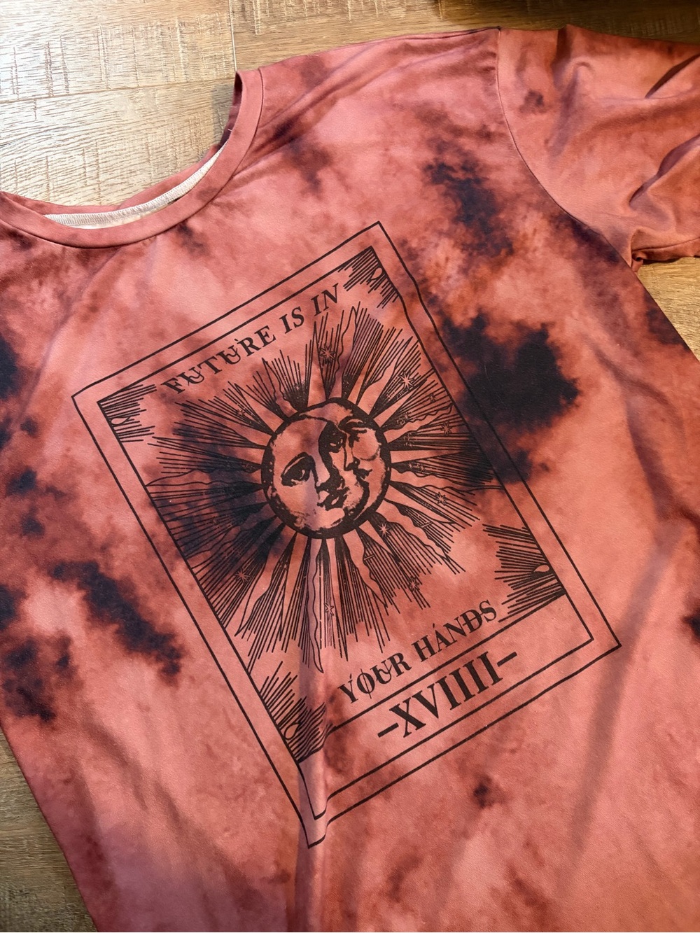 Sun Tarot Graphic Tie-Dye Tee in Rust and Black
